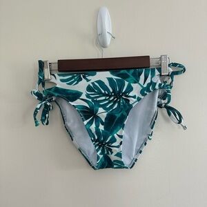 NWOT Indigo Rein Bikini Bottom